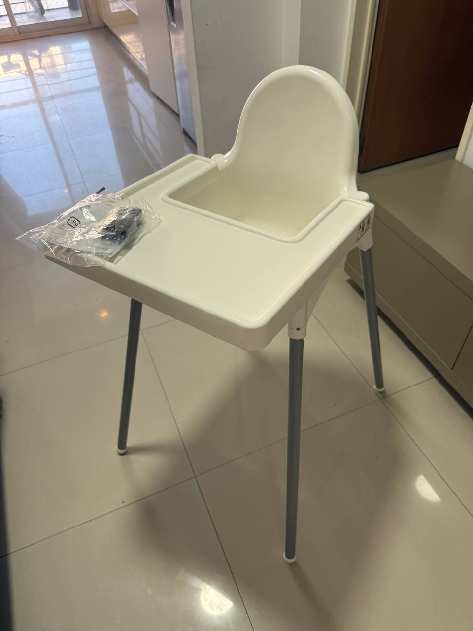 Стульчик для кормления IKEA со столиком