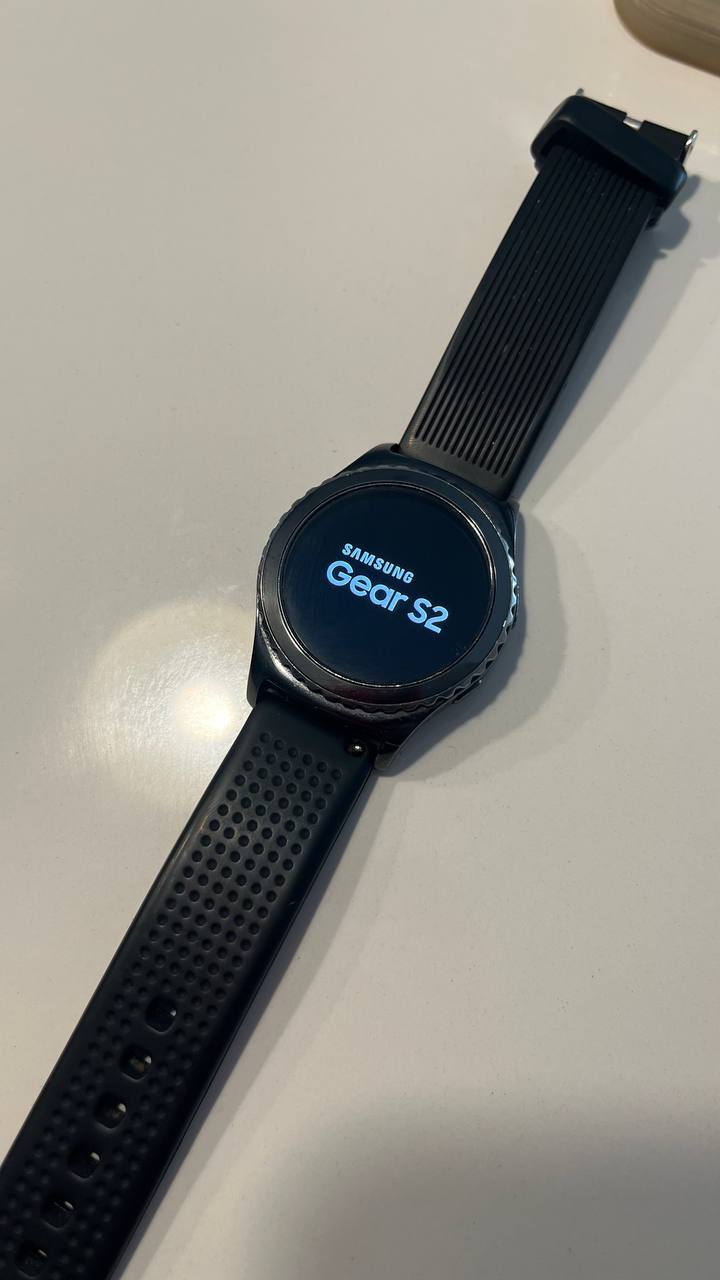 Samsung Gear S2 Classic Watch
