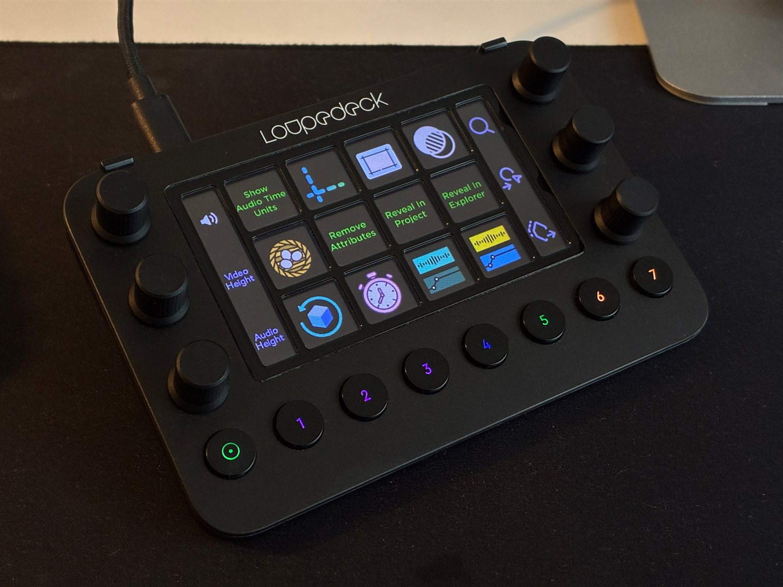 Loupedeck Live
