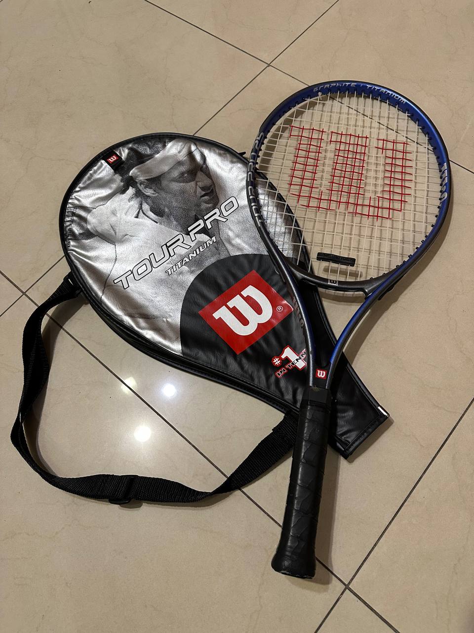 Детская ракетка Wilson Tour Pro 25 + фирменный чехол