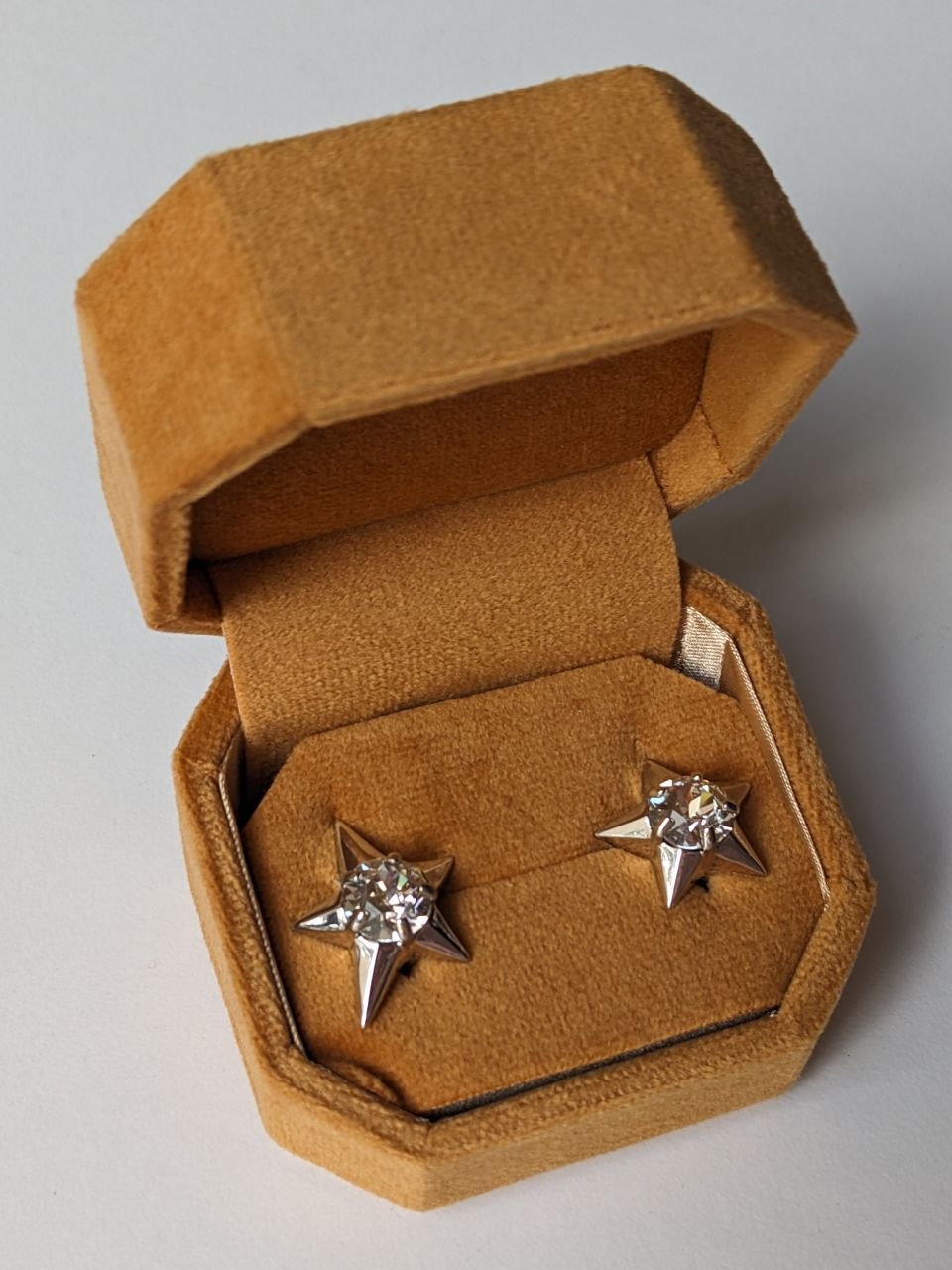 Серьги с кристаллами Сваровски российского бренда STARCULT