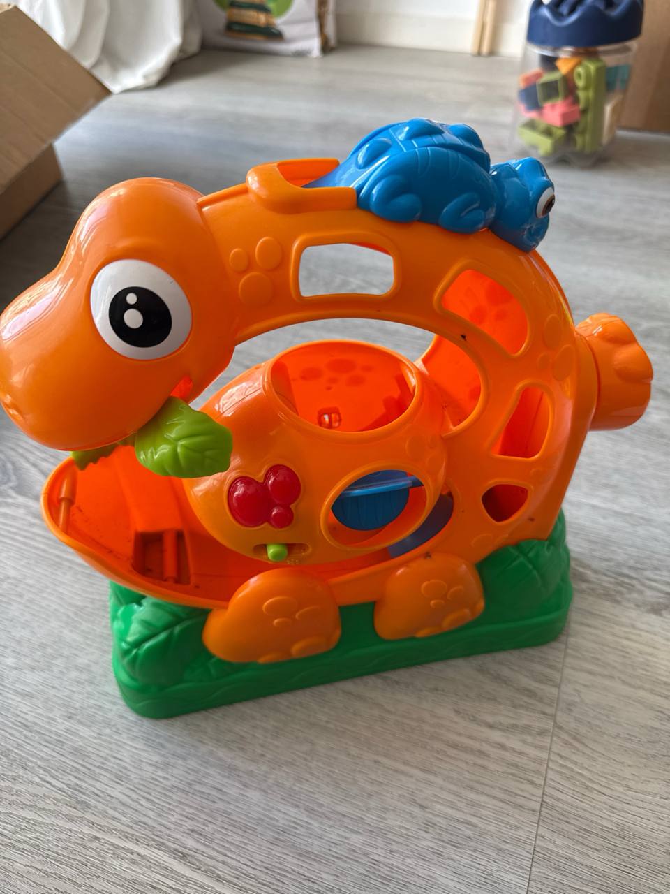 Игрушка с шариками. . Палермо Сохо