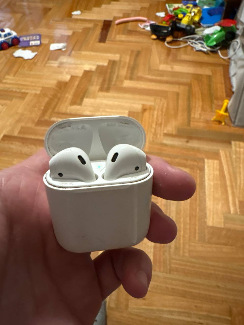 AirPods 2 , полностью рабочие