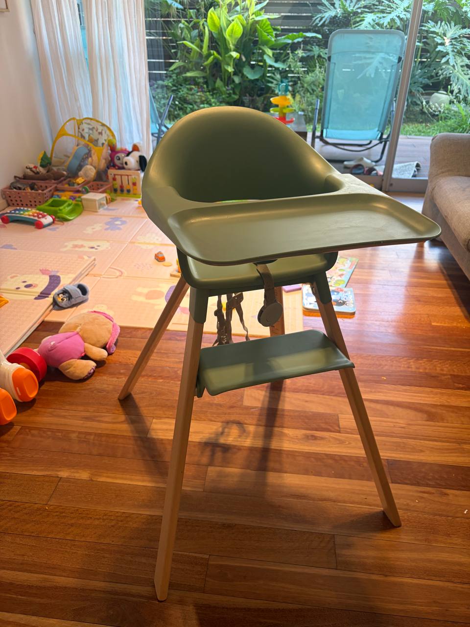 Стул для кормления Stokke clikk