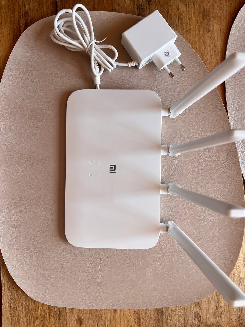 Роутер Xiaomi Mi Router 4A Gigabit