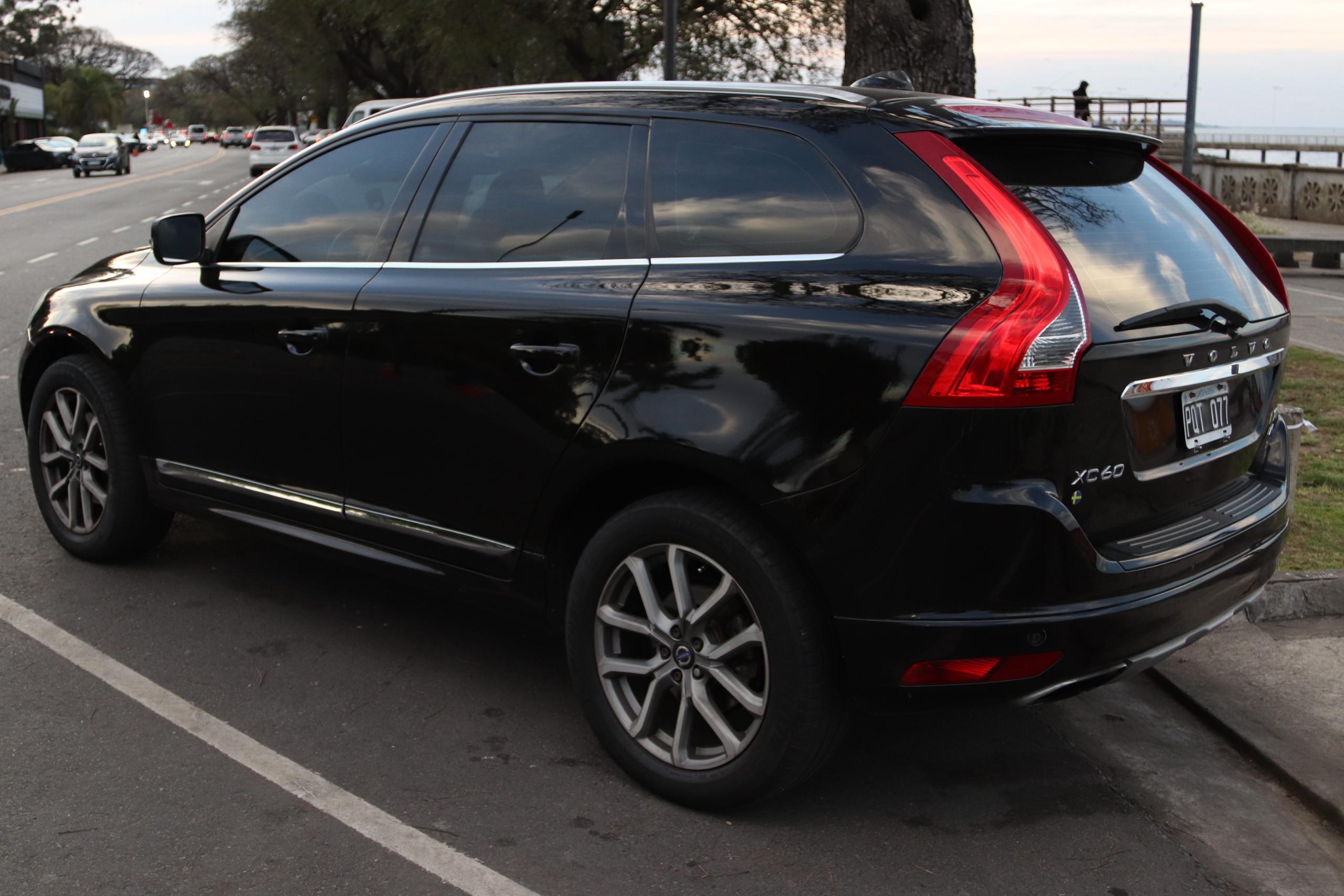 Volvo XC60 T5 High Plus AWD 2016, 139 000км