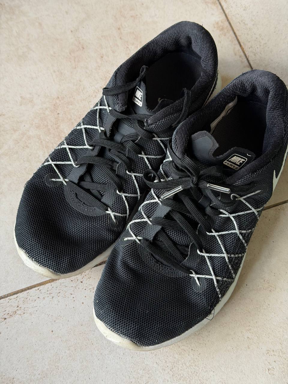 Кроссовки Nike женские