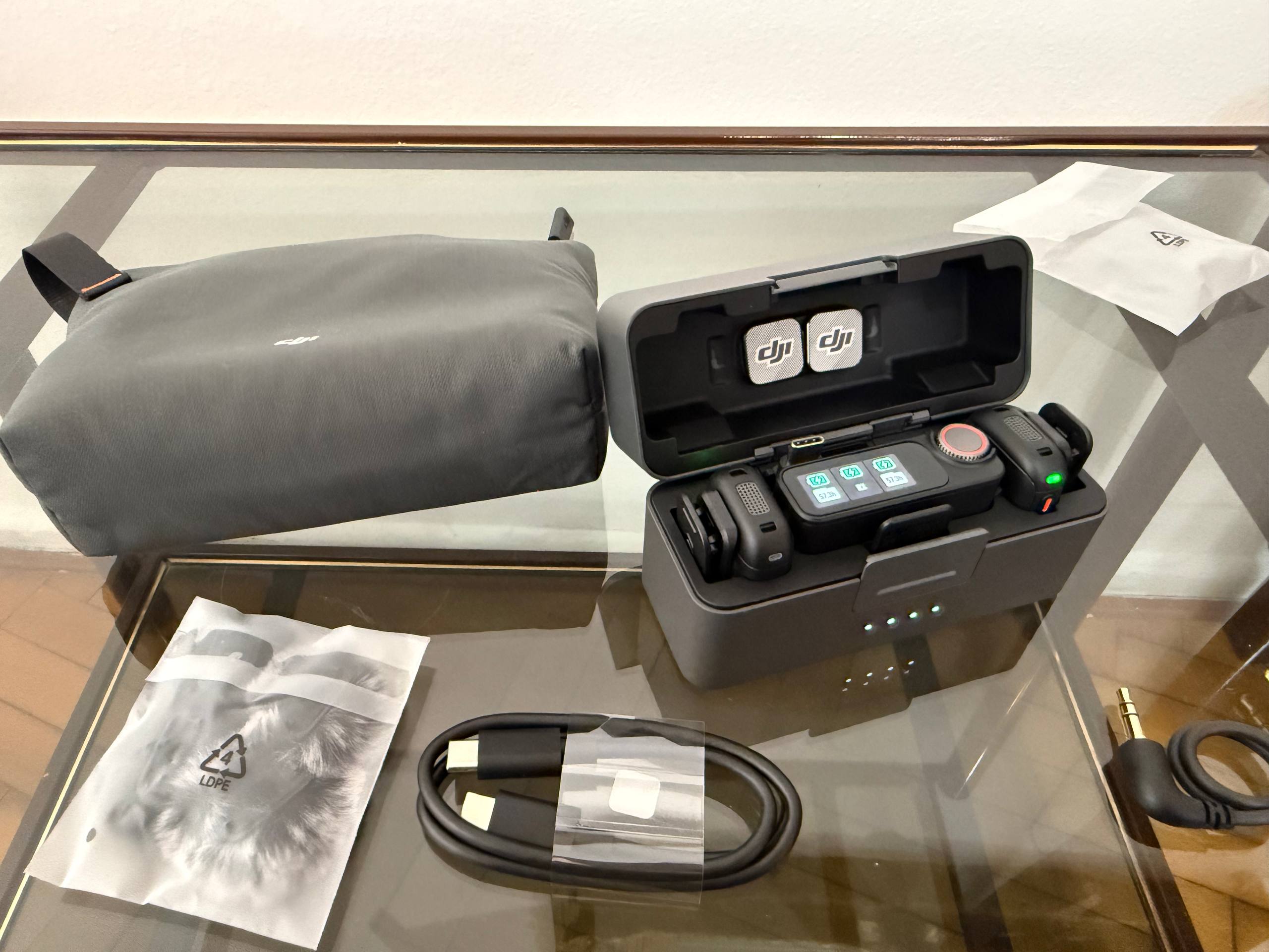 DJI Mic 3 (2 TX + 1 RX + Charging Case)