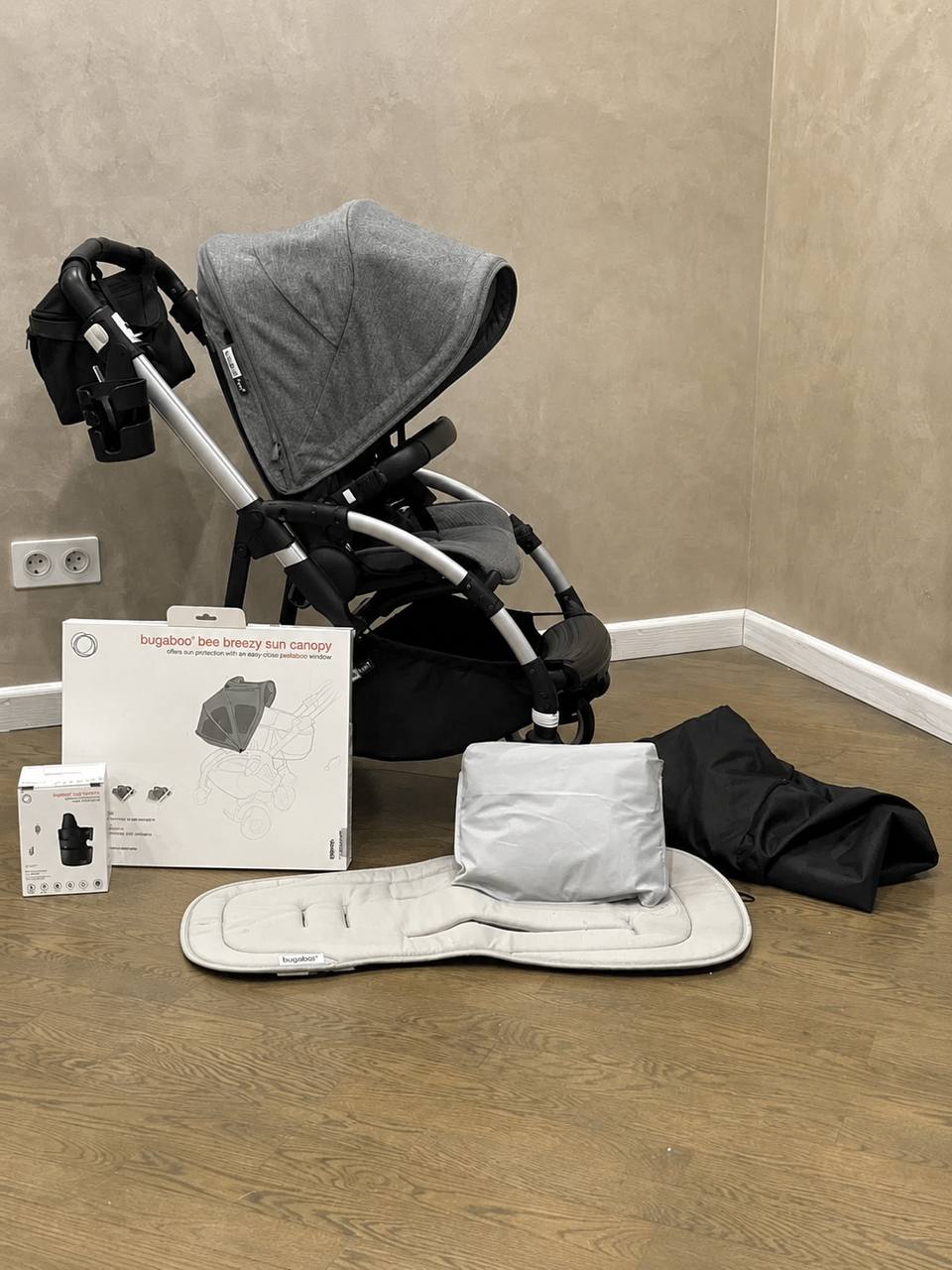 Коляску детскую прогулочную Bugaboo Bee6