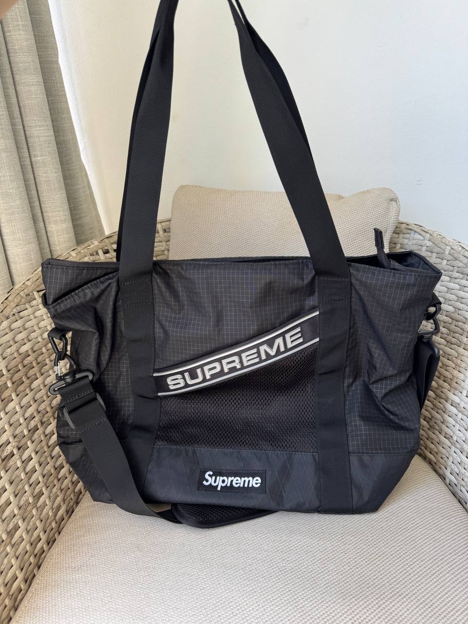 Supreme Logo Tote Bag Black FW23 original