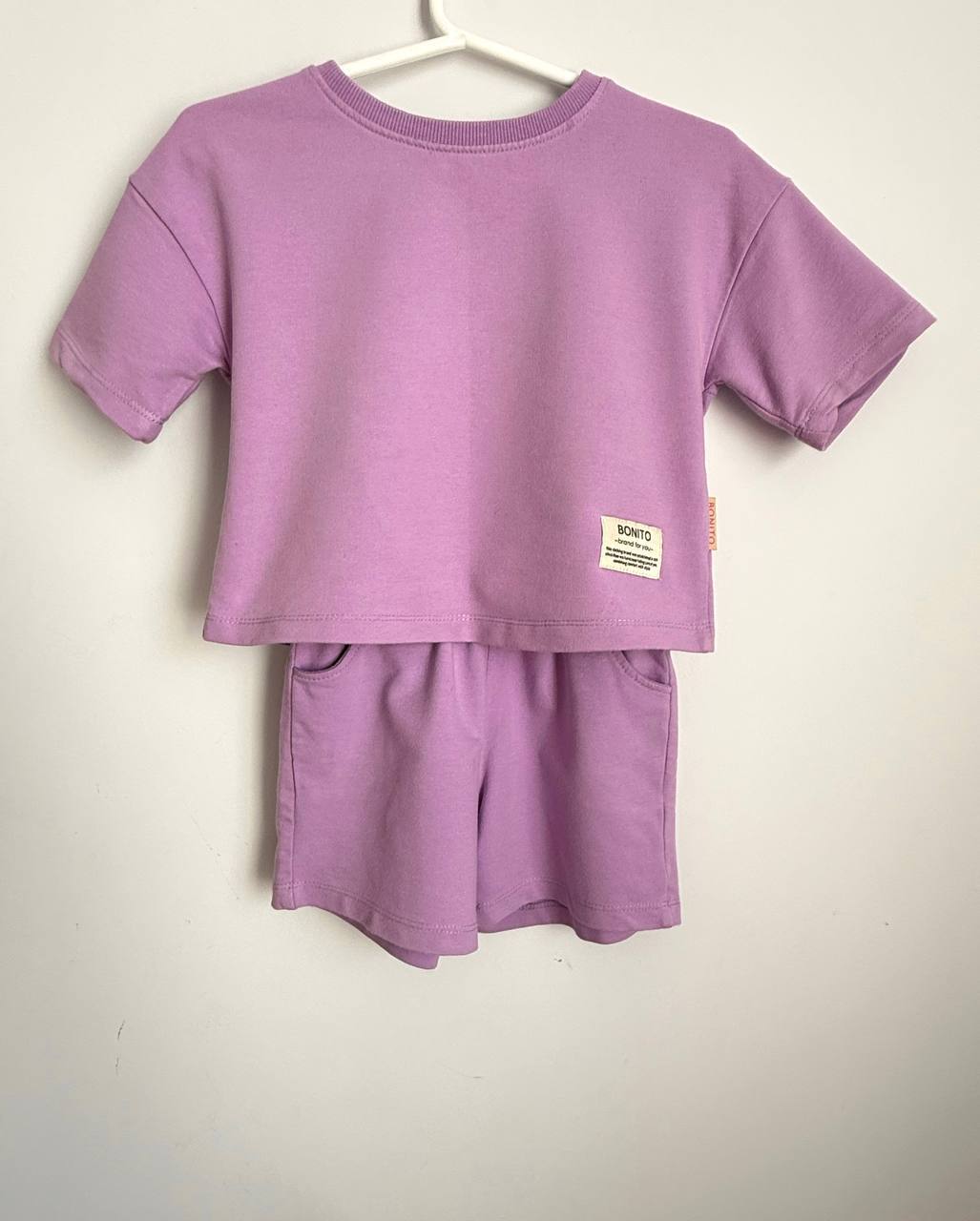 Костюм Bonito Kids )шорты и футболка) покупала в Испании, размер 104