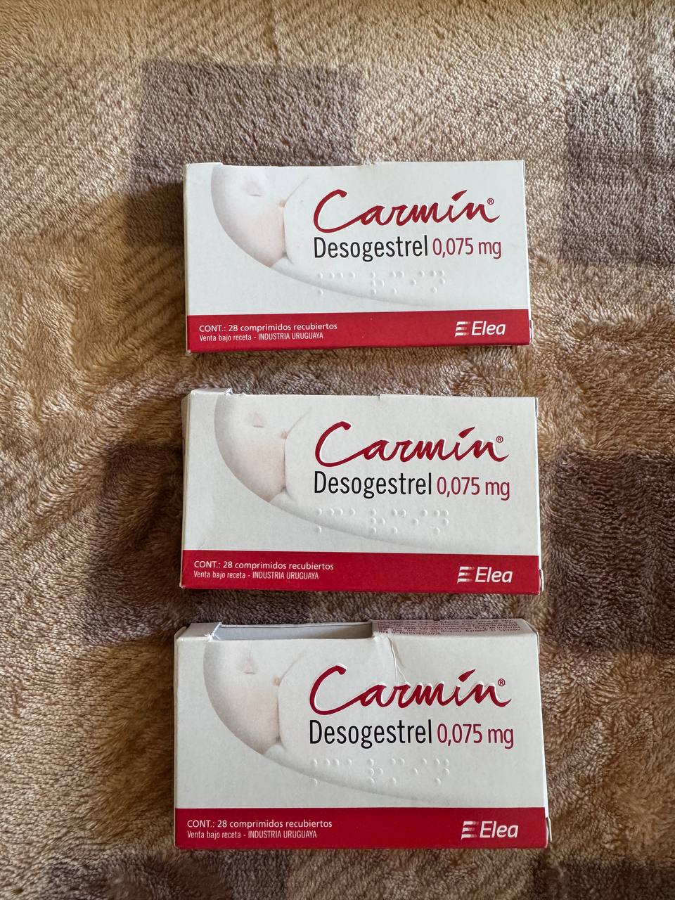 Противозачаточные таблетки Carmin (Desogestrel 0,075 mg). 3 упаковки по 28 штук.