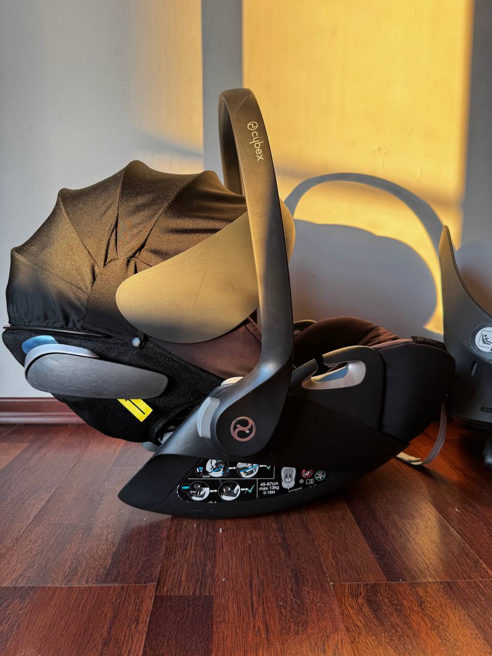 Cybex Cloud Z + Base Z — топовая модель, отличное состояние