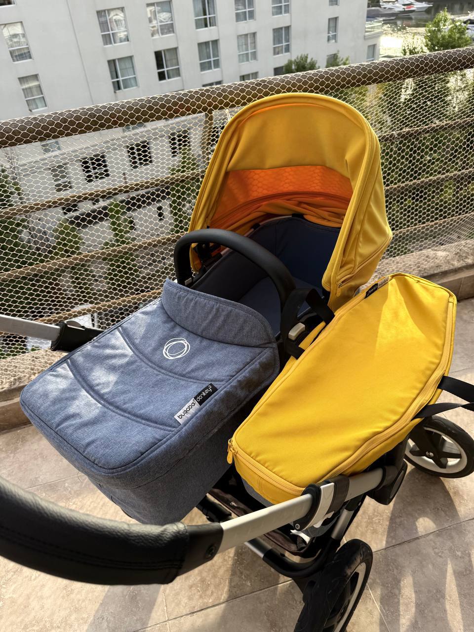 Коляска для погодок или двойни Bugaboo donkey 2. Комплектация: 1 люлька, 2 сидяч