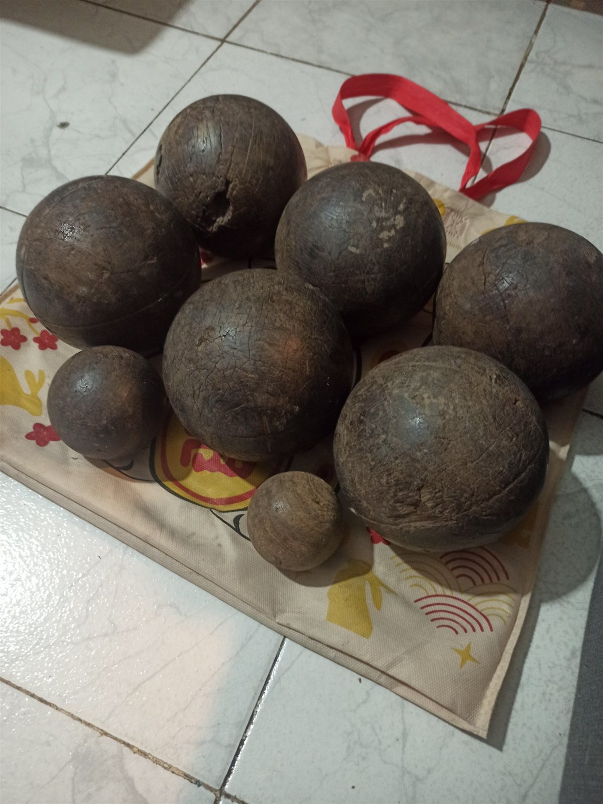 Набор винтажных деревянных шаров для игры в петанк / бочче (Bochas de madera)