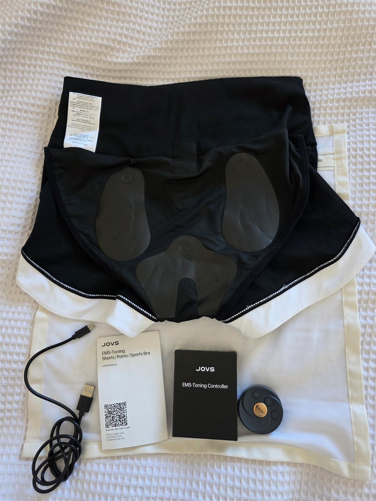 Оригинальные JOVS EMS-Toning Shorts со встроенной системой электростимуляции мыш