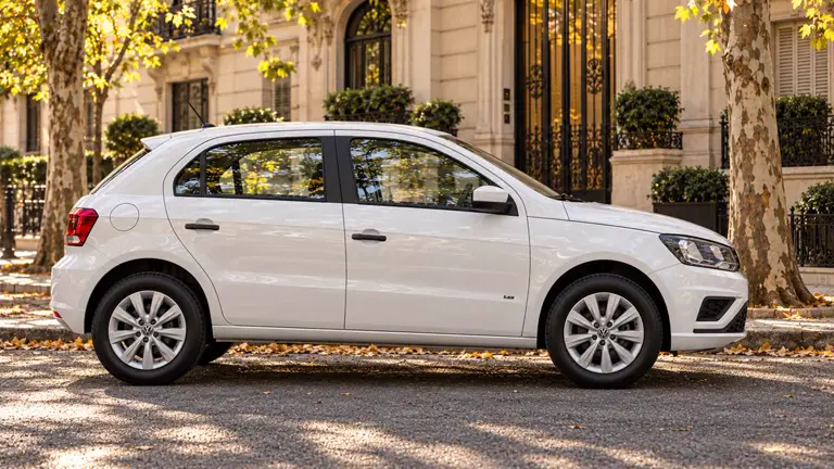 Volkswagen Gol 1.6 Trendline 2021 — белый, фото 2