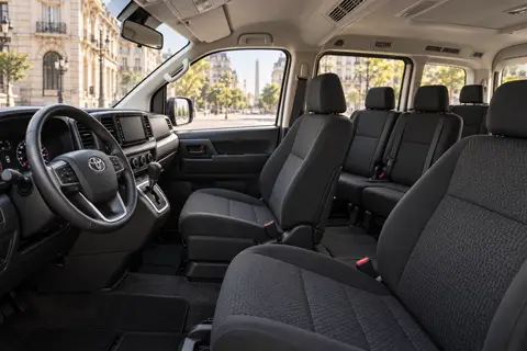 Toyota Hiace 2.8 Wagon AT6