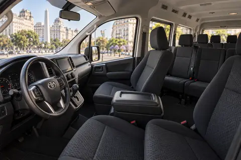 Toyota Hiace 2.8 Wagon AT6