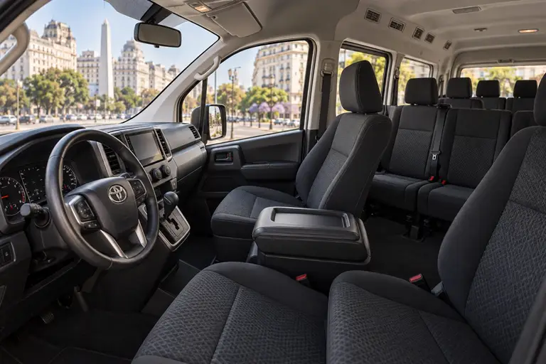 Toyota Hiace 2.8 Wagon AT6 2023 — чёрный, фото 4