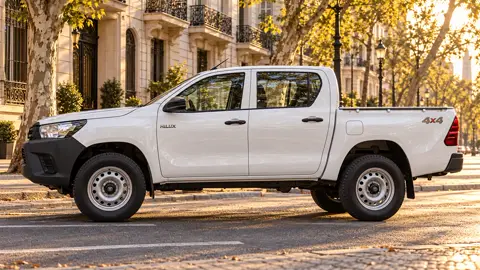 Toyota Hilux DX 2.4 TDI 4×4 Doble Cabina