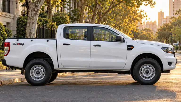 Ford Ranger 2.2 CD XL TDCi 150 CV 4×4 MT 2020 — белый, фото 2