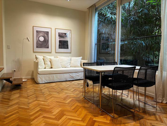 Rent · 2 rooms · Recoleta